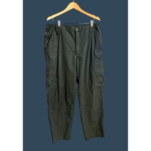 5.11 Tactical Green Cargo Pants Mens Size 40 Ripstop Fabric Durable & Functional